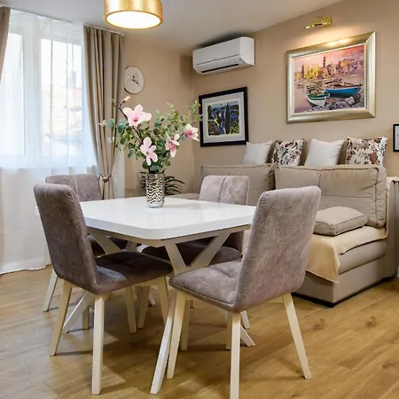 Lovely In With Wifi Apartament Split